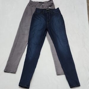 2 Pairs Of Women's High-Rise Skinny Jeans - Blue and Gray 9